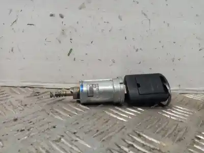 Pezzo di ricambio per auto di seconda mano interruttore di avviamento per opel corsa c (x01) 1.7 dti (f08 f68) riferimenti oem iam 13107754  