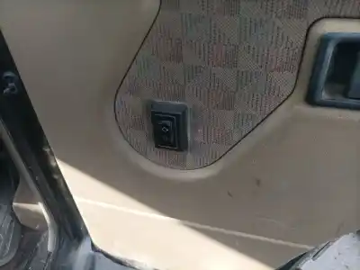 Pezzo di ricambio per auto di seconda mano Comando Alzacristalli Posteriori Destro per LAND ROVER DISCOVERY (SALLJG/LJ) 2.5 Turbodiesel Riferimenti OEM IAM   