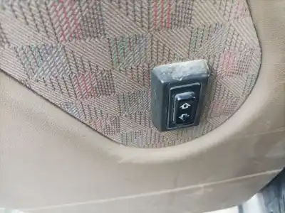 Автозапчасти б/у управление задними левыми стеклами за LAND ROVER DISCOVERY (SALLJG/LJ) 2.5 Turbodiesel ссылки OEM IAM   