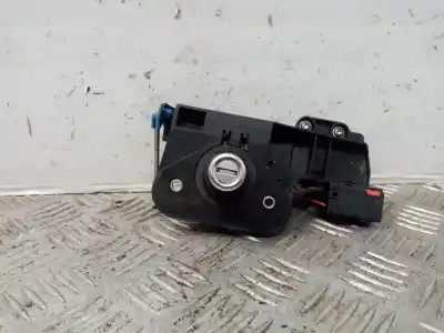 Second-hand car spare part Tailgate Back Door Handle for OPEL CORSA 3 C 1.3 CDTI 70CH MANUAL OEM IAM references 90534783  