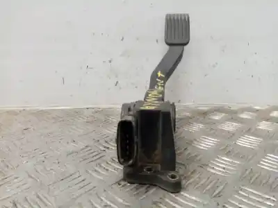 Second-hand car spare part accelerator pedal for renault clio ii fase ii (b/cb0) 1.2 oem iam references 0281002546  