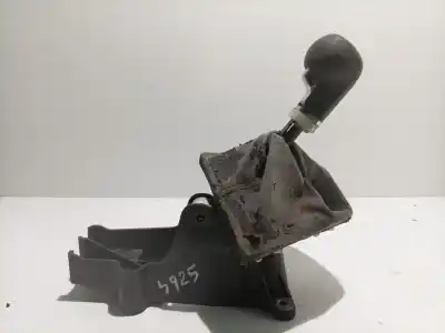 Pezzo di ricambio per auto di seconda mano leva del cambio per opel astra h gtc (a04) 1.9 cdti (l08) riferimenti oem iam 55350247  