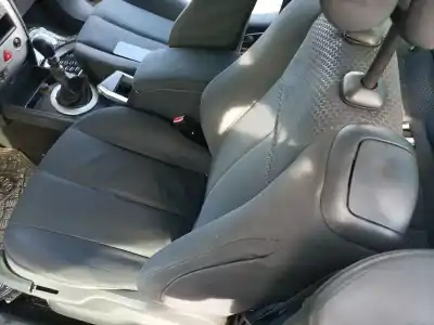Second-hand car spare part left front seat for renault megane ii coupe megane ii coupe/cabrio (2003 - 2009) oem iam references   