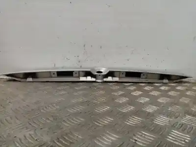 Peça sobressalente para automóvel em segunda mão moldagem por opel zafira a elegance referências oem iam 90579631