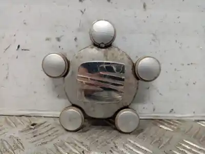 Second-hand car spare part hub caps for seat toledo (5p2) 2.0 tdi oem iam references 