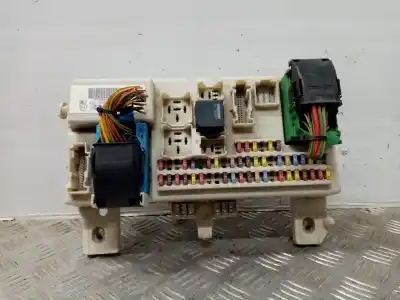İkinci el araba yedek parçası röle/sigorta kutusu için ford focus berlina (cap) ghia oem iam referansları 30s519100804  