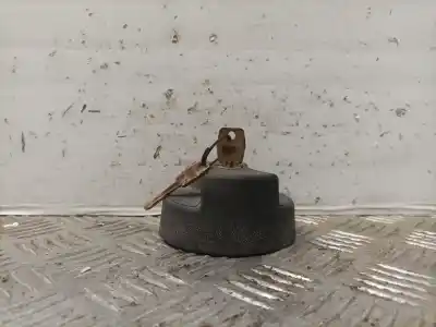 Second-hand car spare part outer fuel cap for land rover defender (ld) 2.5 tdi oem iam references   