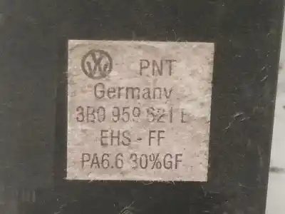 Second-hand car spare part switch for volkswagen passat berlina (3b2) básico oem iam references 3b0959621b  