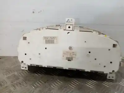 Peça sobressalente para automóvel em segunda mão quadrante por mazda 2 berlina (dy) * referências oem iam dd1060400d97 dd6255430 3m7110849ng