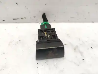 Second-hand car spare part hazard warning lights for kia cerato i fastback (ld) 1.5 crdi oem iam references 