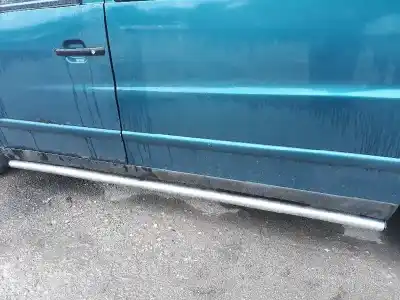 Pièce détachée automobile d'occasion marche pieds pour voiture pour mercedes-benz vito (w638) caja cerrada 112 cdi  (638.094) références oem iam   