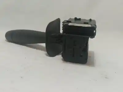 Pièce détachée automobile d'occasion commande d'essuie glace pour renault kangoo (f/kc0) 1.5 dci diesel 65 cv / 48 kw références oem iam 8200090339   Pièce détachée automobile d'occasion commande d'essuie glace pour renault kangoo (f/kc0) 1.5 dci diesel 65 cv / 48 kw références oem iam 8200090339