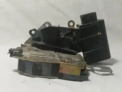 Pièce détachée automobile d'occasion SERRURE DE PORTE AVANT GAUCHE pour BMW SERIE 3 BERLINA (E36)  Références OEM IAM 8353012  