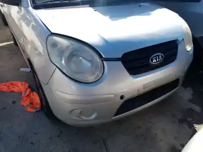 Recambio de automóvil de segunda mano de PARAGOLPES DELANTERO para KIA PICANTO  referencias OEM IAM 8651107520  