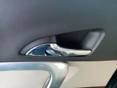Автозапчасти б/у левая задняя внутренняя ручка за opel insignia a (g09) 2.0 cdti (68) ссылки oem iam 