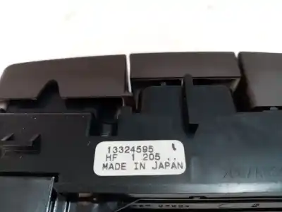 Peça sobressalente para automóvel em segunda mão interruptor 4 piscas - emergência por opel insignia a (g09) 2.0 cdti (68) referências oem iam 13324595  