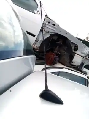 Peça sobressalente para automóvel em segunda mão antena por bmw 1 (e87) 118 d referências oem iam   