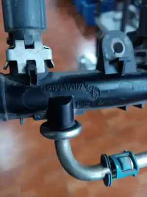 Pezzo di ricambio per auto di seconda mano rampa iniettori per opel corsa c corsa c riferimenti oem iam 0280151075  