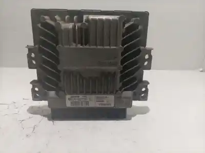 Peça sobressalente para automóvel em segunda mão centralina de motor uce por renault laguna iii 5 puertas referências oem iam 8200882381