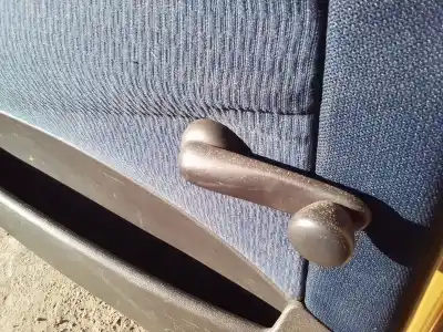 İkinci el araba yedek parçası arka sol cam kolu için fiat punto berlina oem iam referansları 