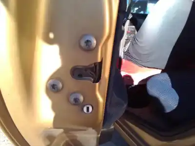 İkinci el araba yedek parçası sol arka kapi kilidi için fiat punto berlina oem iam referansları 