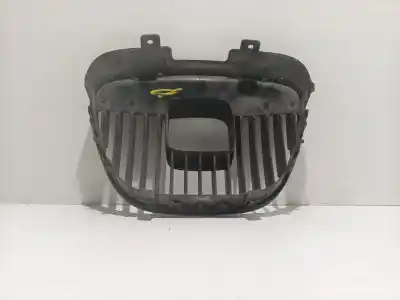 Peça sobressalente para automóvel em segunda mão grelha frontal por seat ibiza (6l1) * referências oem iam 6l0853654  