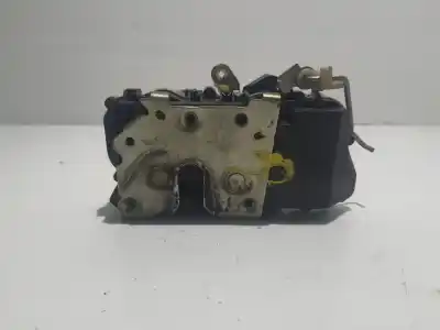 Second-hand car spare part left front door lock for peugeot 307 (3a/c) 1.6 16v oem iam references 6429485
