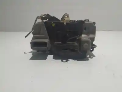 Автозапчастина б/у замок передніх дверей лівий для peugeot 307 (3a/c) 1.6 16v посилання на oem iam 6429485  