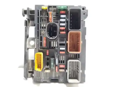 Pièce détachée automobile d'occasion boitier fusible bsm pour peugeot 308 1.6 16v hdi fap références oem iam 9664706280 bsmr0500 bsm-r05-00
