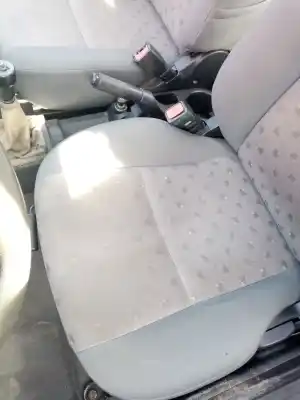 Автозапчастина б/у ліве передне сиділо для hyundai getz (tb) 1.1 12v cat посилання на oem iam   