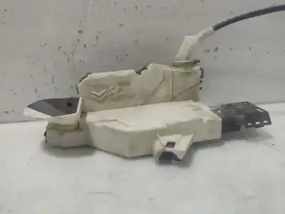 Peça sobressalente para automóvel em segunda mão fechadura da porta dianteira esquerda por peugeot 308 1.6 16v hdi fap referências oem iam 9136cr