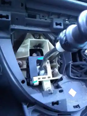 Pièce détachée automobile d'occasion levier pour citroen c8 2.0 hdi fap cat références oem iam 2400p7  