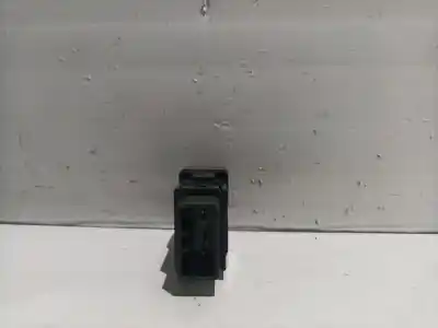 Second-hand car spare part switch for kia carnival carnival (2006 - 2012) oem iam references 93390-4d000cs  933904d000cs