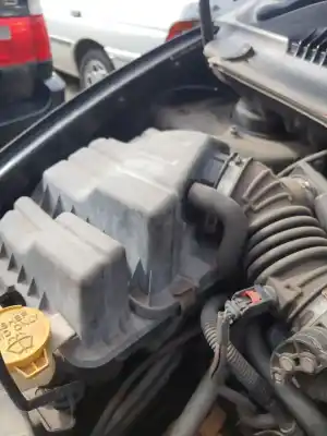 Автозапчастина б/у опора повітряного фільтра для chrysler voyager (rg) 2.4 cat посилання на oem iam 4861388aa  