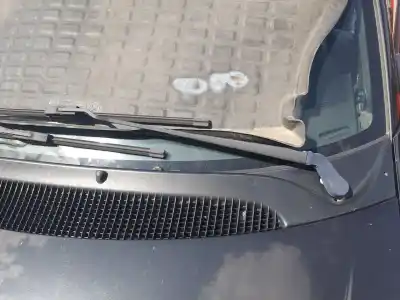 Pezzo di ricambio per auto di seconda mano Braccio Tergicristallo Anteriore Sinistro per CHRYSLER VOYAGER (RG) 2.4 CAT Riferimenti OEM IAM   