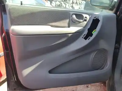 Автозапчасти б/у обивка левой передней двери за chrysler voyager (rg) 2.4 cat ссылки oem iam 