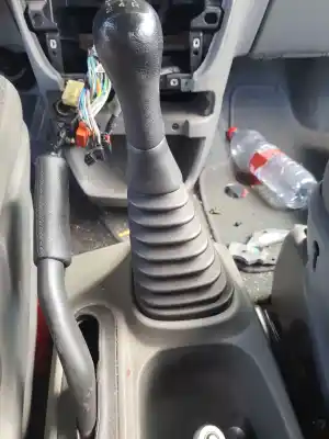 Автозапчасти б/у накладка рычага передач за chrysler voyager (rg) 2.4 cat ссылки oem iam 