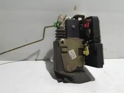 Автозапчастина б/у замок передніх дверей лівий для dacia logan 1.4 cat посилання на oem iam 146430 30218 1.6i/8v k7j710