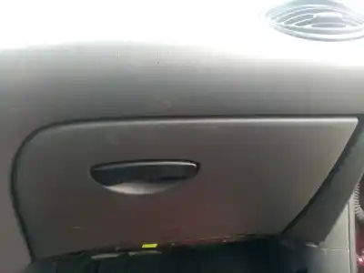 Автозапчастина б/у бардачок для ford focus i (daw, dbw) 1.8 turbo di / tddi посилання на oem iam 
