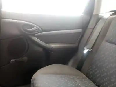Автозапчастина б/у обликка задніх правіх дверей для ford focus i (daw, dbw) 1.8 turbo di / tddi посилання на oem iam 