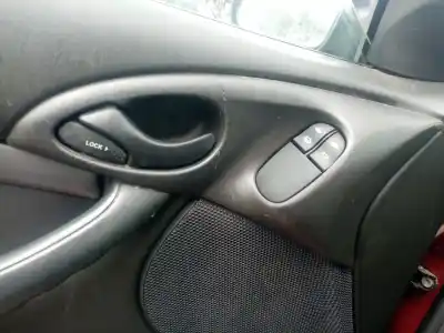 Автозапчастина б/у передні вікний вмикач для ford focus i (daw, dbw) 1.8 turbo di / tddi посилання на oem iam 
