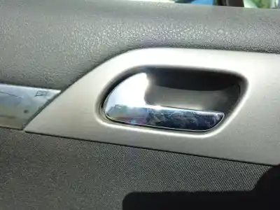 Second-hand car spare part interior left front handle for peugeot 407 sw (6e_) 2.0 hdi 135 oem iam references 