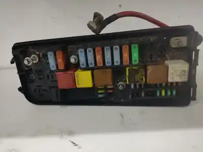 Second-hand car spare part fuse box unit for opel vectra c gts (z02) 1.9 cdti (f68) oem iam references 13205800