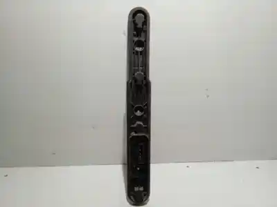 Автозапчасти б/у подставка для лампы за ford focus c-max (cap) 2.0 tdci cat ссылки oem iam 3m5113n411aa  158952