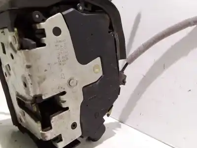 Second-hand car spare part rear left door lock for bmw x5 (e53) 3.0 d oem iam references 51228402601  8402601
