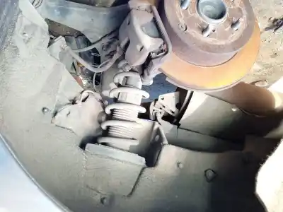 Tweedehands auto-onderdeel Schokbreker Rechts Achter voor TOYOTA COROLLA VERSO (ZER_, ZZE12_, R1_) 1.8 (ZNR11_) OEM IAM-referenties   