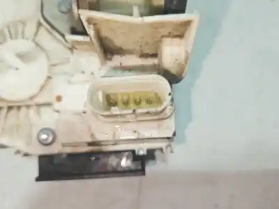 Second-hand car spare part left front door lock for dodge caliber 2.0 crd oem iam references 4589409aa  