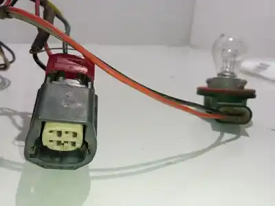Peça sobressalente para automóvel em segunda mão suporte de lâmpada por dodge caliber 2.0 crd referências oem iam   