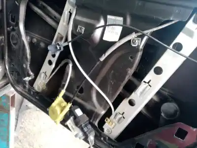 Автозапчастина б/у регулятор переднього правого скла для renault megane ii (bm0/1_, cm0/1_) 1.5 dci (bm1e, cm1e) посилання на oem iam 8201010926  