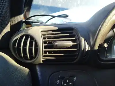 Peça sobressalente para automóvel em segunda mão GRELHA DE VENTILAÇÃO TABLIER por MERCEDES-BENZ CLASE C COUPÉ (CL203)  Referências OEM IAM 2038300154  